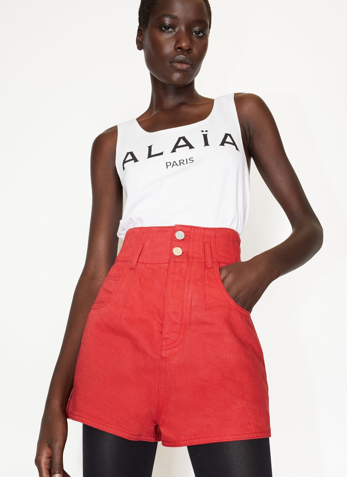 High-Waist denim Shorts ALAÏA RED HIGH-WAIST DENIM SHORTS